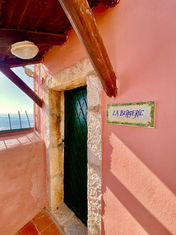 B&B La Bergerie Ταορμίνα Εξωτερικό φωτογραφία